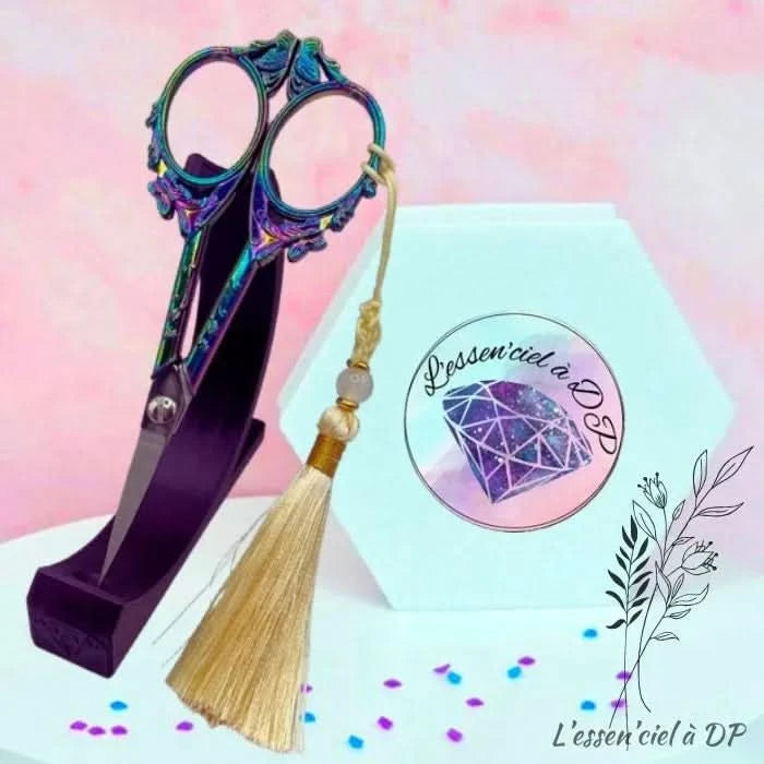 Ciseaux Arc-En-Ciel Papillon Métalliques de Précision - Bonne Qualité - Art Thérapie - Diamond Painting - Broderie à Diamant